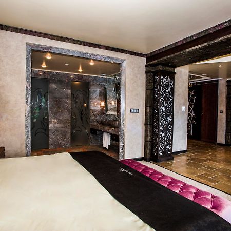 Royal Castle Design & Spa 埃勒尼特 外观 照片