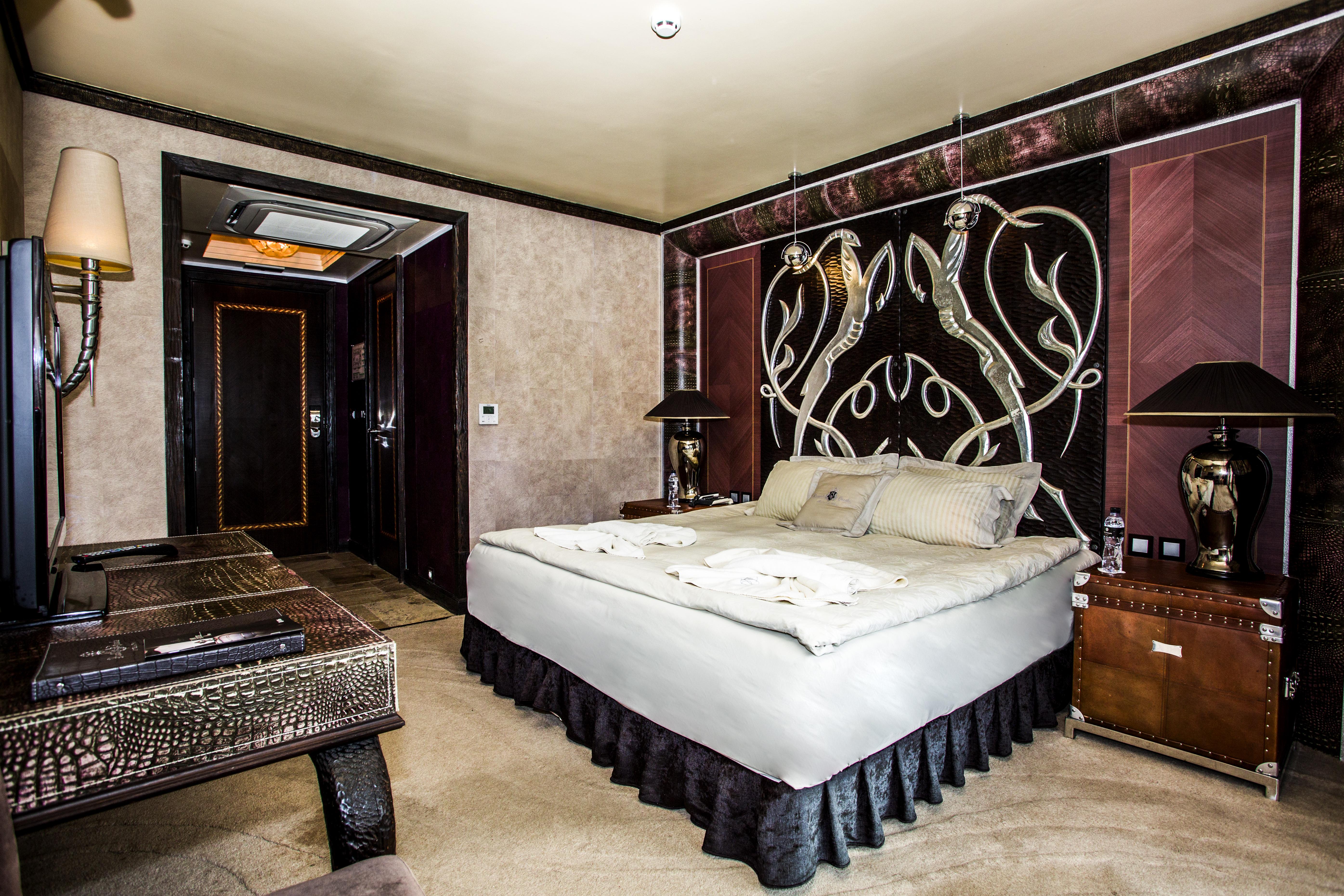 Royal Castle Design & Spa 埃勒尼特 外观 照片