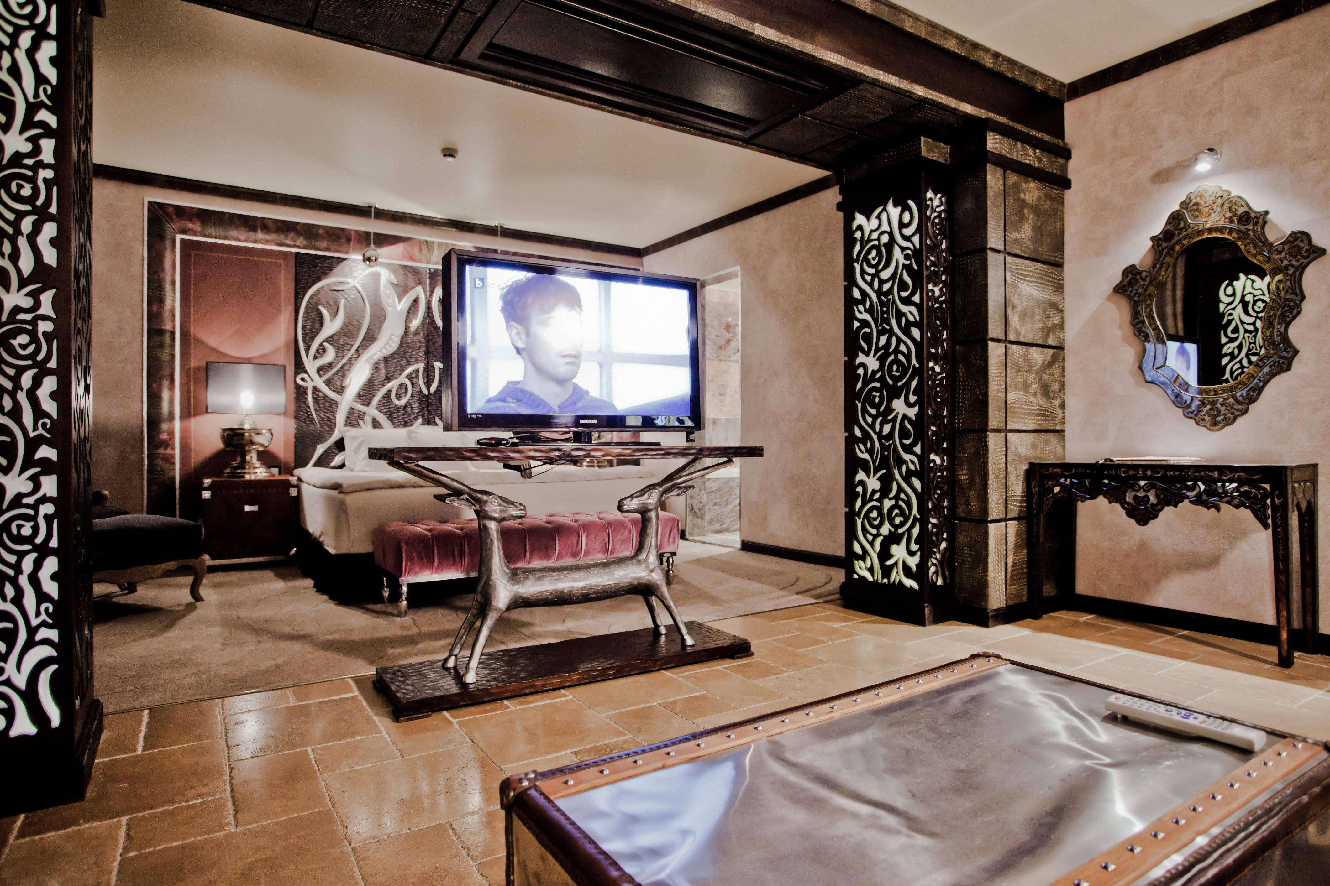 Royal Castle Design & Spa 埃勒尼特 外观 照片
