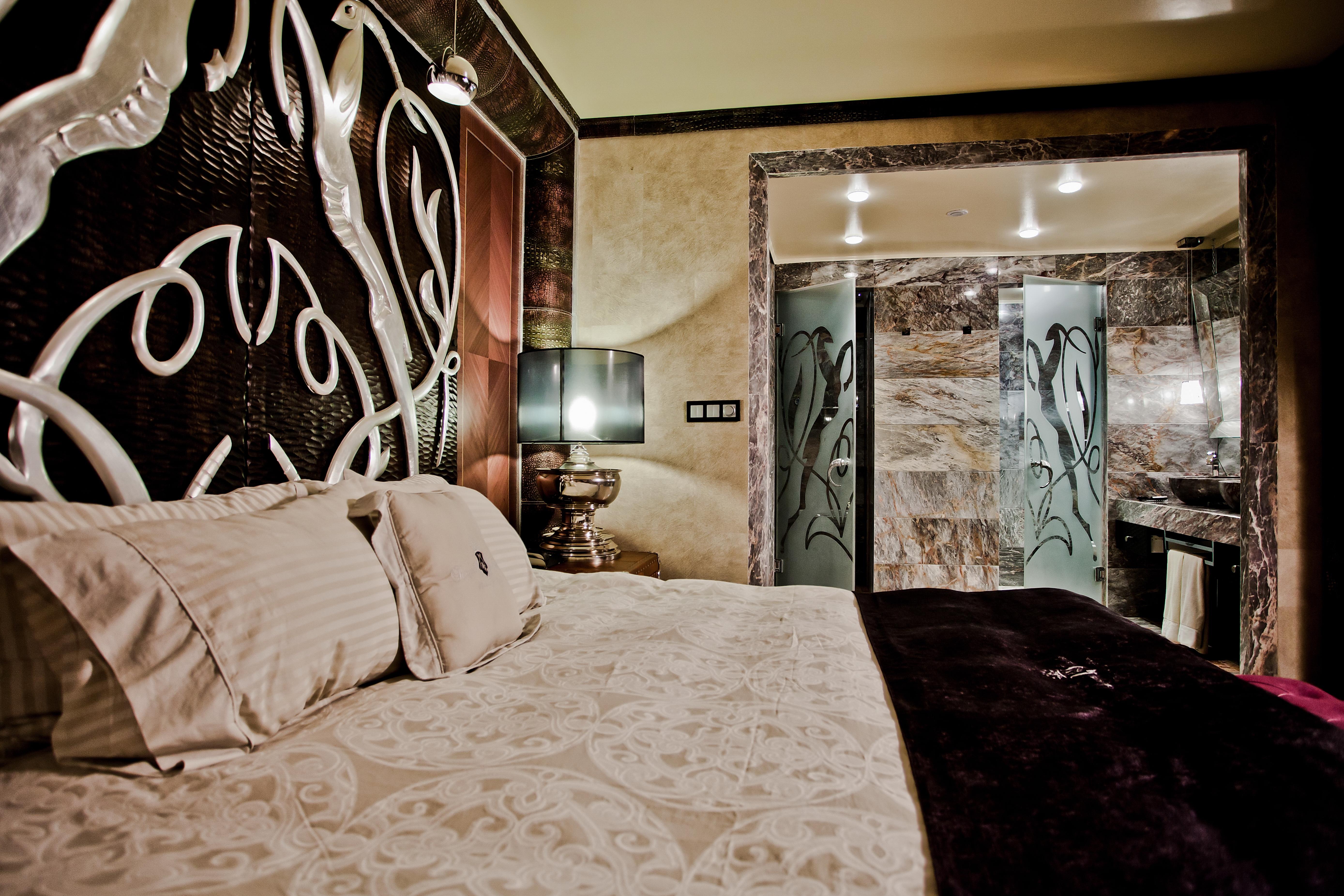 Royal Castle Design & Spa 埃勒尼特 外观 照片