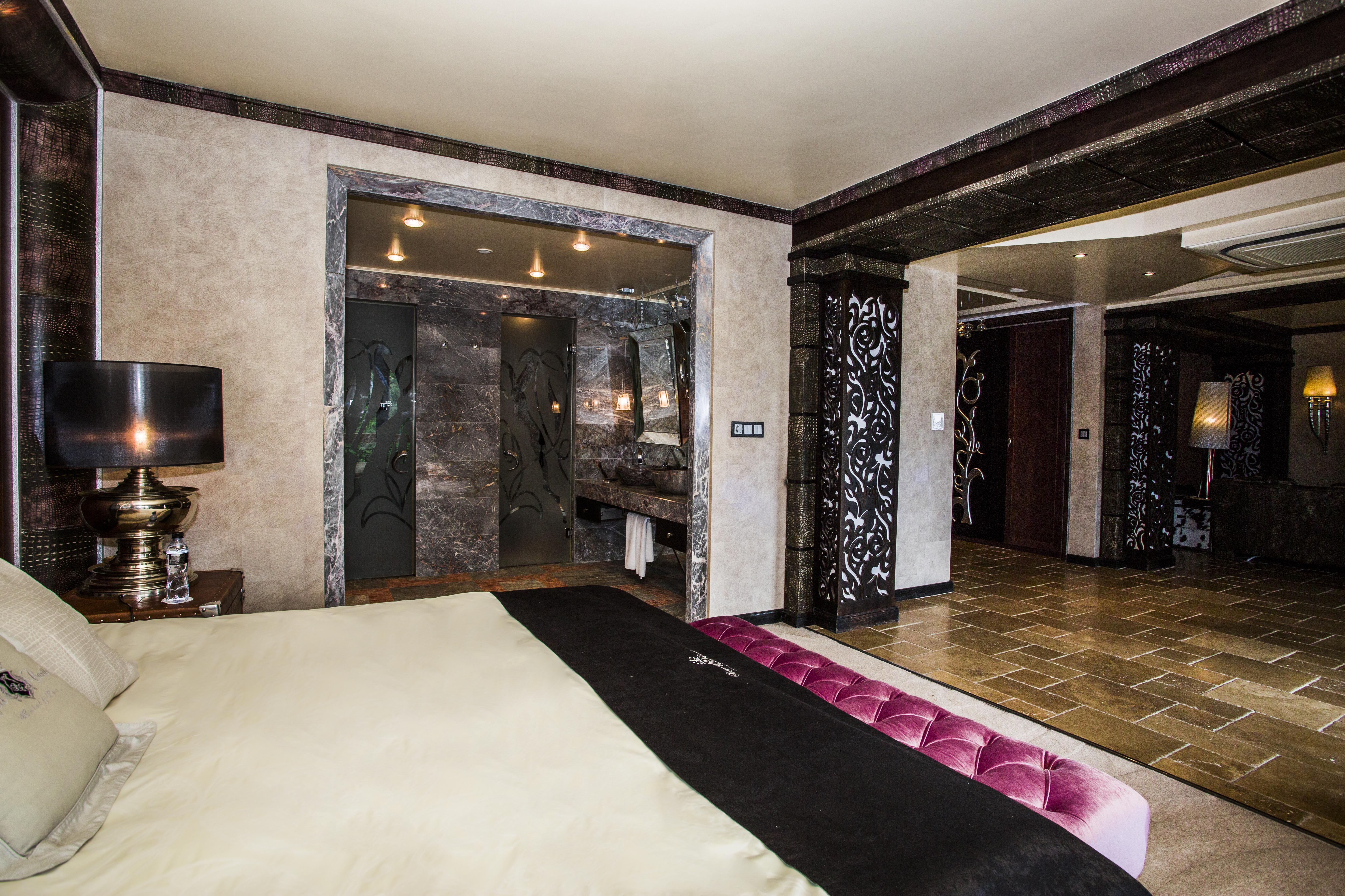 Royal Castle Design & Spa 埃勒尼特 外观 照片