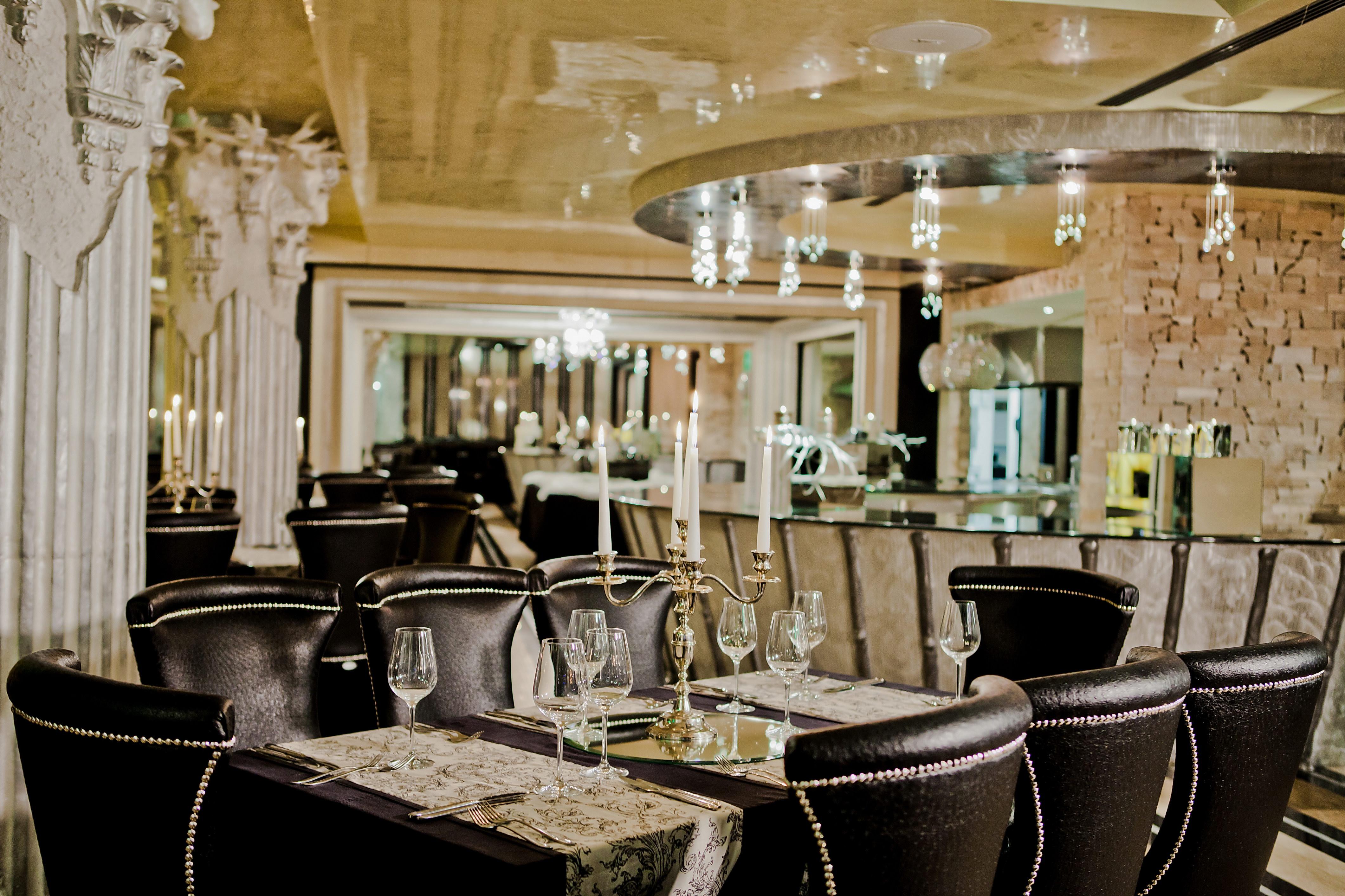 Royal Castle Design & Spa 埃勒尼特 外观 照片